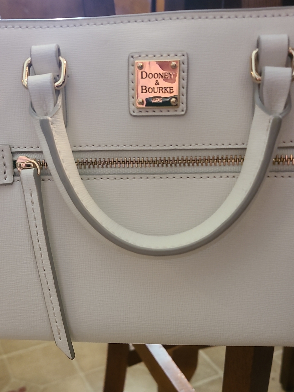 Dooney & Bourke Saffiano Janine Mini Zip Satchel, EUC, OFF WHITE